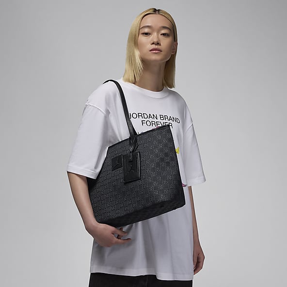 Totes. Nike